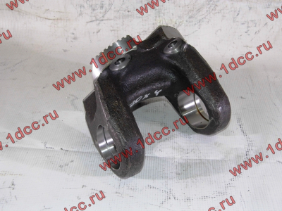 Фланец карданного вала D-180, 4 отв., с насечками, под крест. d-62х160 H HOWO (ХОВО) AZ9115311010 фото 1 Калининград