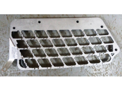 Подножка алюминиевая нижняя тягач/миксер правая  SH F3000 SHAANXI / Shacman (ШАНКСИ / Шакман)  фото 1 Калининград